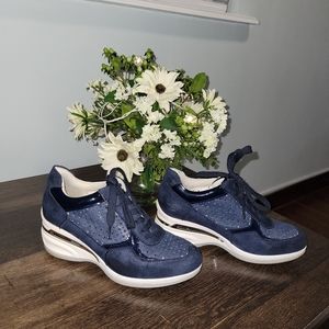 Platform sneakers 👟 💖